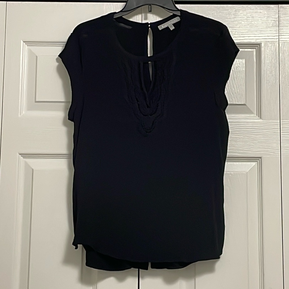 Daniel Rainn Top XL Black Short Sleeve eyelet Top excellent Preowned condition